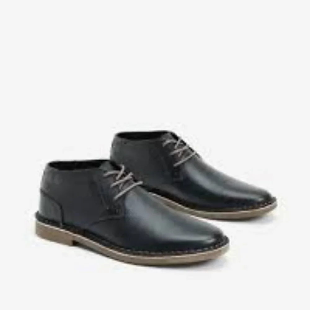 KENNETH COLE Desert Sun Leather Chukka Boots Men's size 10.5 Black Comfort
